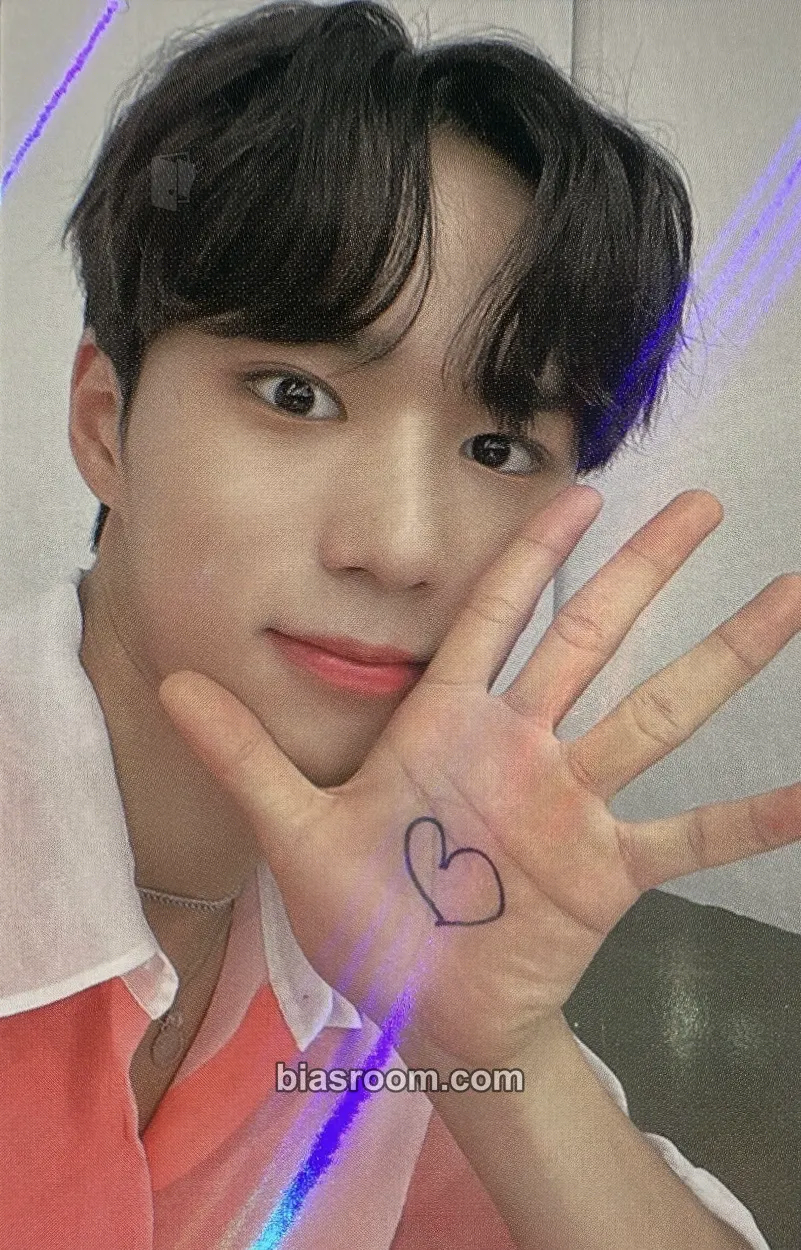 Junseo IDENTITY : Action Photocard - WEi - WEi K-pop photocard