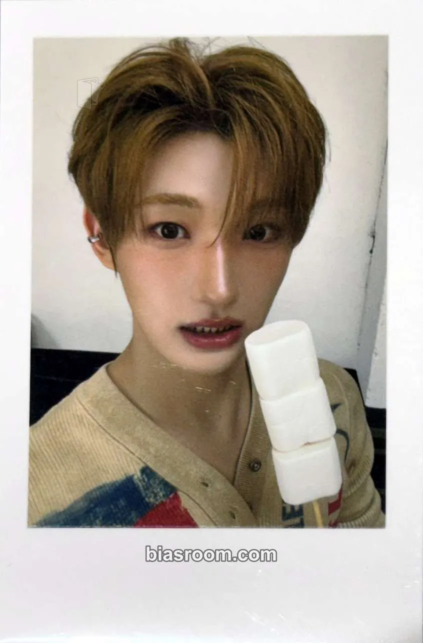 Kim HeeJu itsnotover Photocard - idntt - idntt K-pop photocard