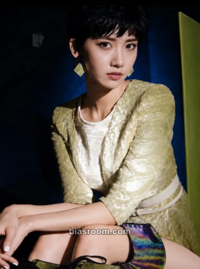 Girls' Generation - Yoona - You Think Album postcard set