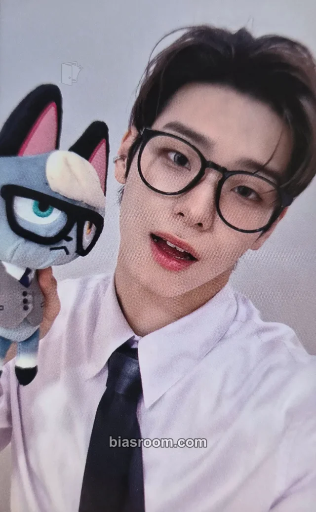 82Major - Dogyun - FEELM Album jump up round 2 DIY event video call (fancall)