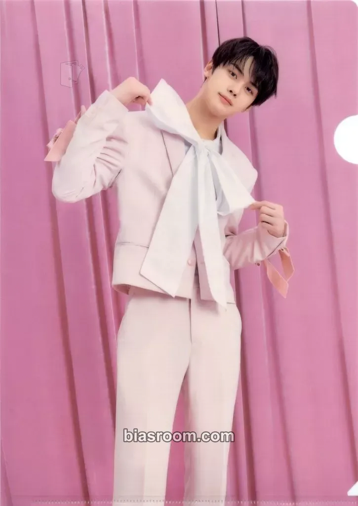 Gyuvin 2024 Fan-con in Japan Photocard - ZEROBASEONE - ZEROBASEONE K-pop photocard