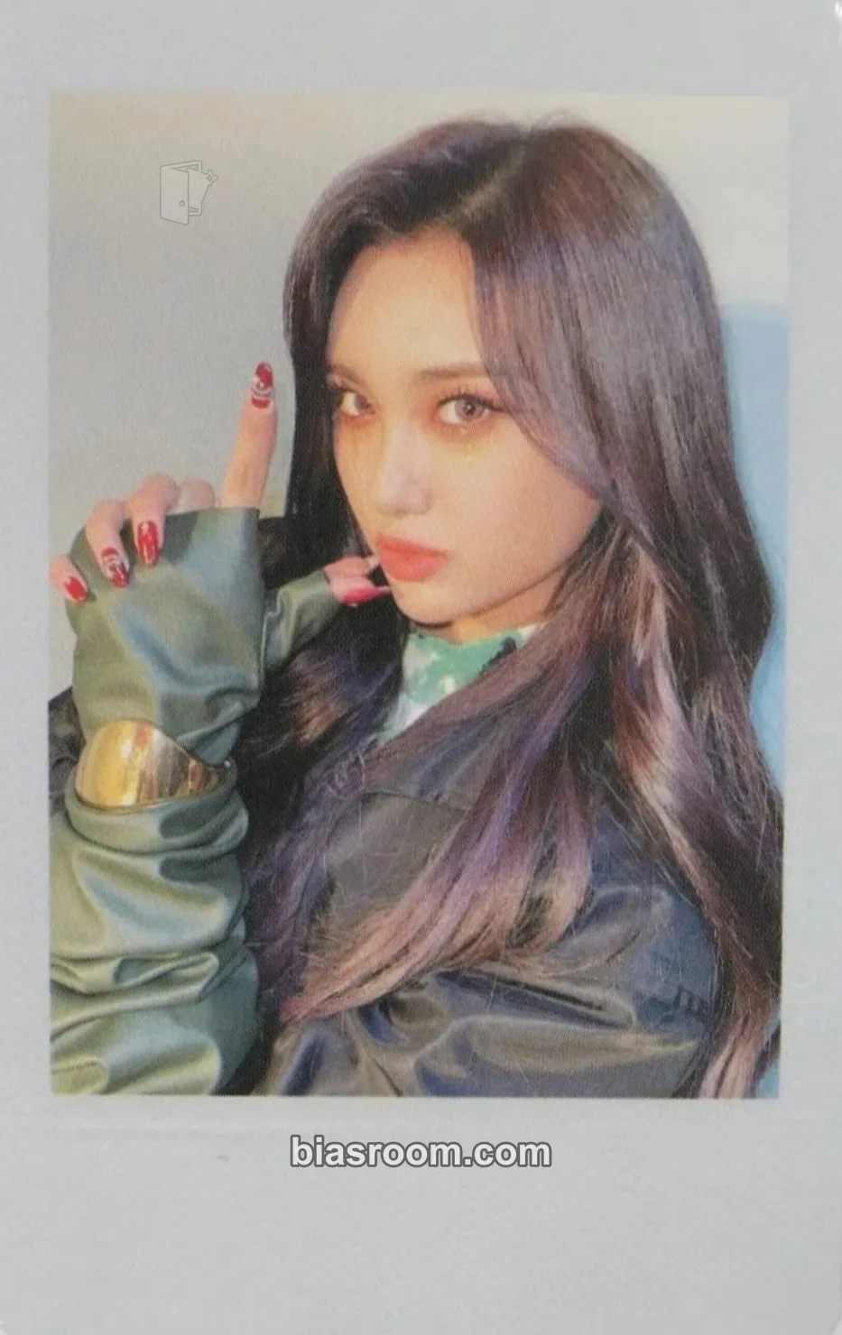 Aisha Return of The Girl Photocard - EVERGLOW - EVERGLOW K-pop photocard