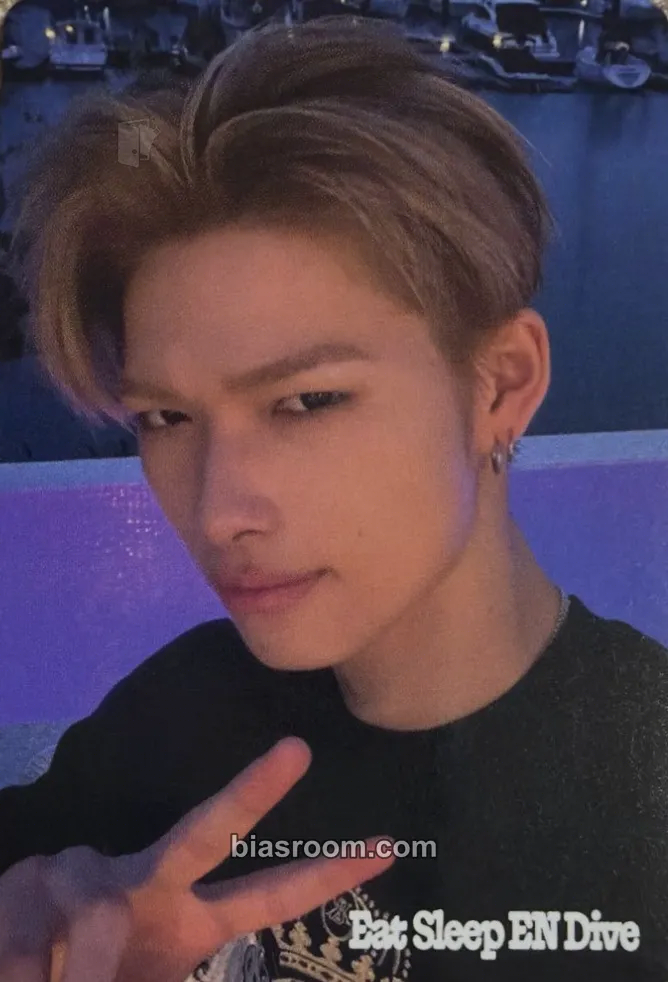 Ni-ki Eat Sleep En Dive in AUS Travel Book Photocard - ENHYPEN - ENHYPEN K-pop photocard