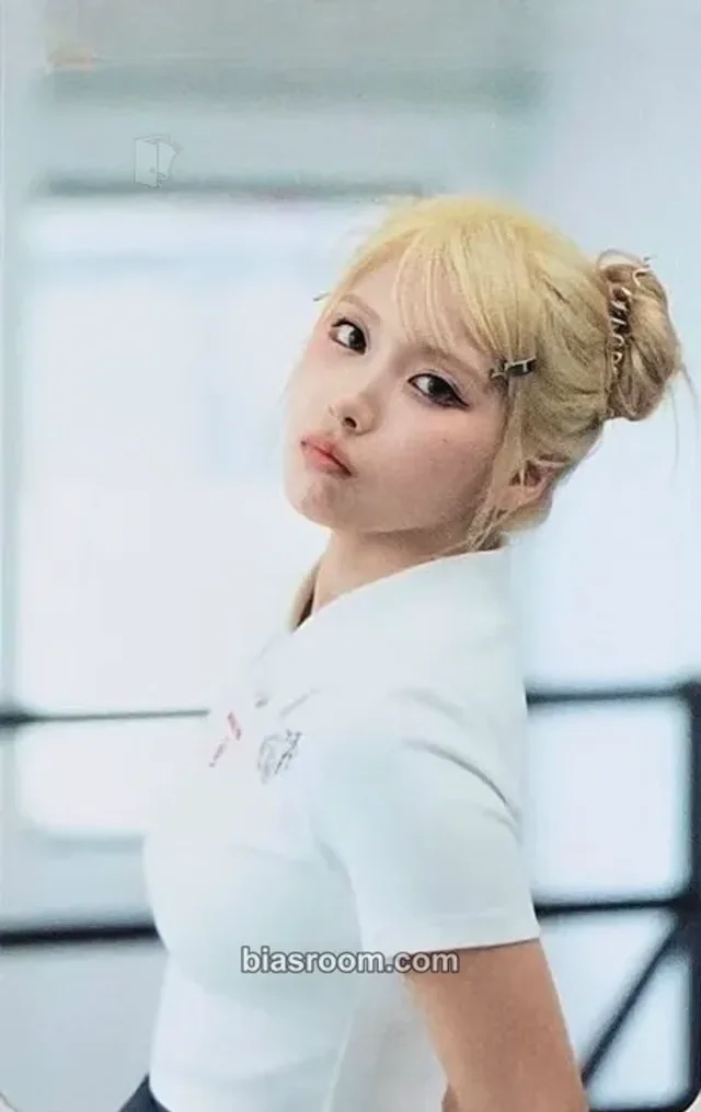 NMIXX - Jiwoo - NMIXX CHANGE UP : MIXX LAB Event kakaotalk fan meeting winner benefit