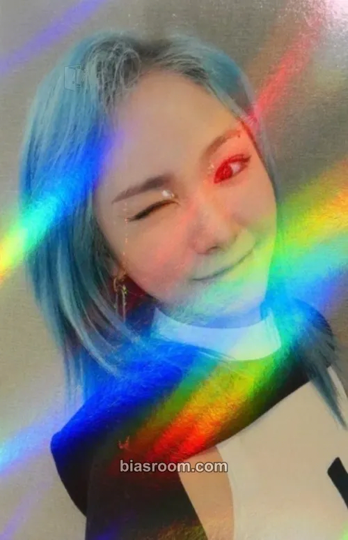 Mia Last Melody Photocard - EVERGLOW - EVERGLOW K-pop photocard