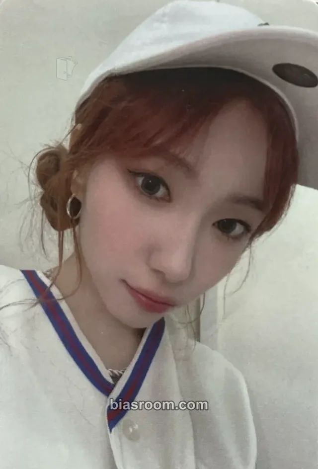 Kep1er - Youngeun - LOVESTRUCK! Album broadcast