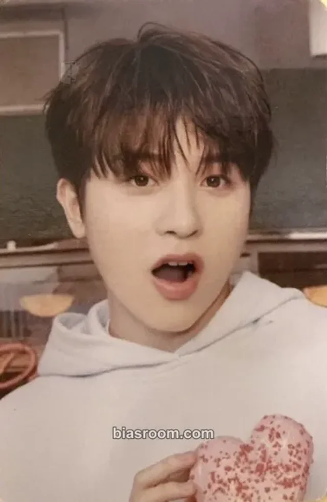 TREASURE - So Junghwan - THE SECOND STEP : CHAPTER ONE Album merch photocard pop-up trading card