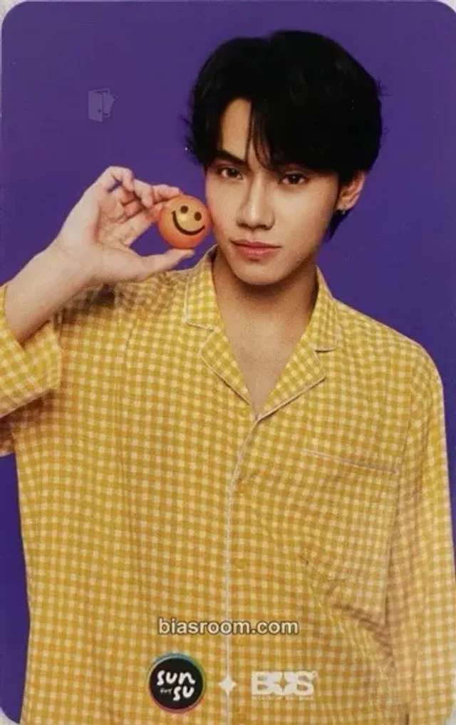 BUS - Peemwasu - SUNSU x BUS Other brand collaboration pajamas version random photocard
