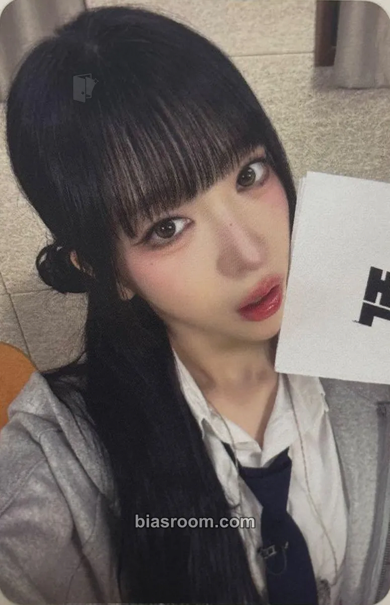 Haruna The Collective Soul and Unconscious: Chapter Two Photocard - Billlie - Billlie K-pop photocard