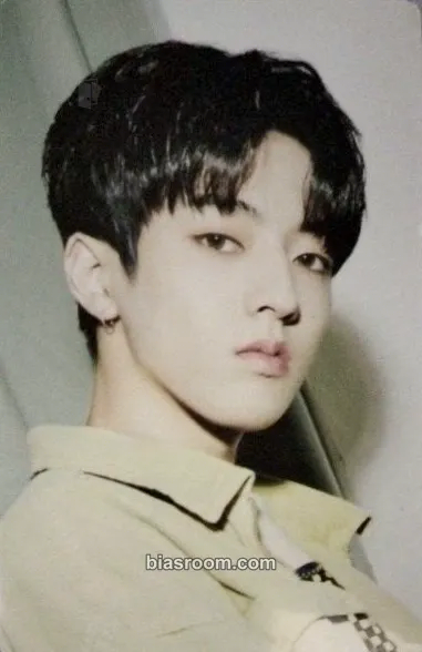 Haruto THE SECOND STEP : CHAPTER ONE Photocard - TREASURE - TREASURE K-pop photocard