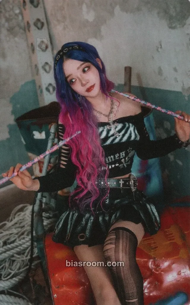 Rolling Quartz - Yeongeun - MY TURN World tour 2026 - North America Event merch photocard photocard set