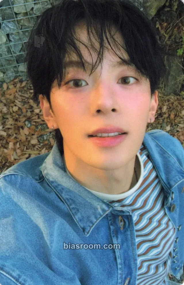 VERIVERY - Kangmin - Esquire Photobook: Wallflower Kangmin Other B version magazine photocard