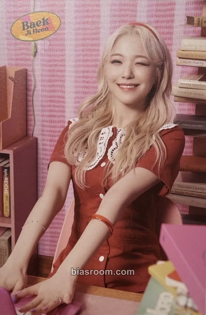 Jiheon Talk & Talk Photocard - fromis_9 - fromis_9 K-pop photocard
