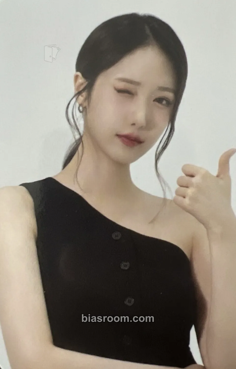SinB 2024 VIVIZ World Tour ‘V.Hind : Love and Tears’ Photocard - VIVIZ - VIVIZ K-pop photocard