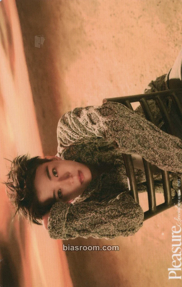 TREASURE - Asahi - Pleasure Album japan green version pop-up merch photocard