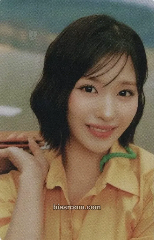 Ran MIRAI Photocard - ME:I - ME:I K-pop photocard