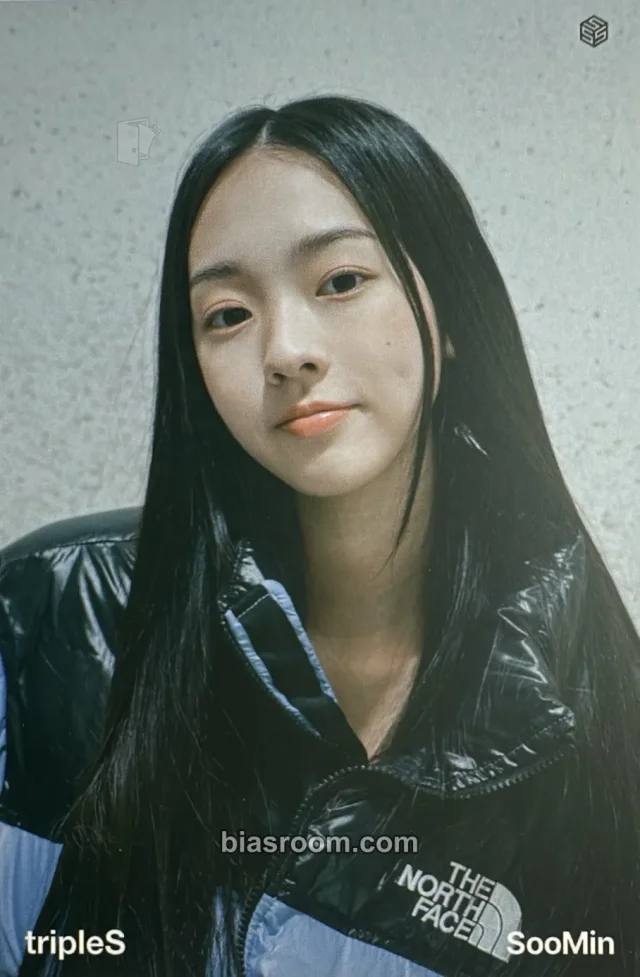 tripleS - Soomin - 1st Objekt Trading Cafe in Seoul Event trading card gacha event postcard
