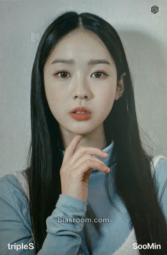 tripleS - Soomin - 1st Objekt Trading Cafe in Seoul Event trading card gacha event postcard