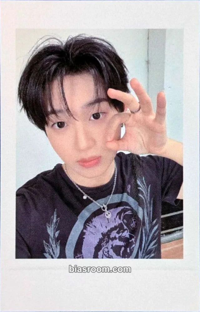 idntt - Han YeJoon - itsnotover Album apple music pob (pre-order benefit) polaroid