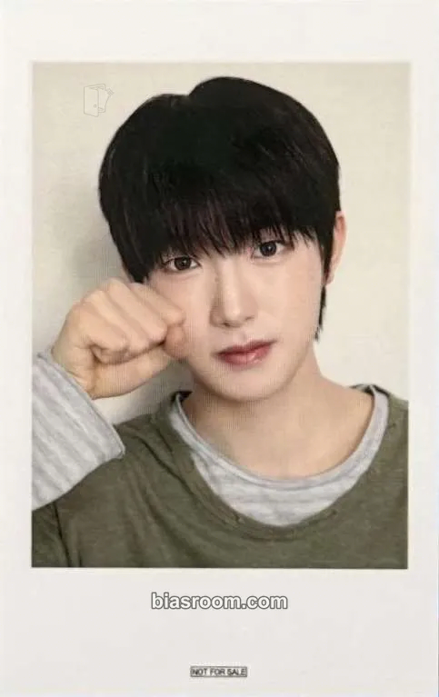 Choi GyeongBeen itsnotover Photocard - idntt - idntt K-pop photocard