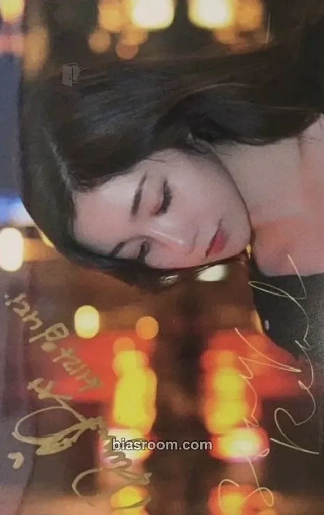Ryu Sera - Sera - STAY REAL Album album photocard horizontal autographed