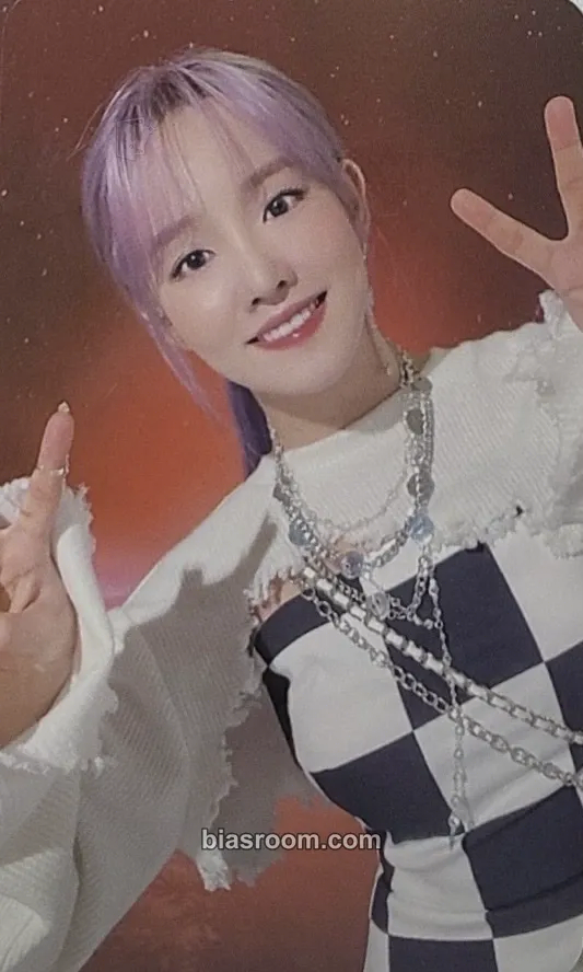 Younha END THEORY Final Edition Photocard - Younha K-pop photocard