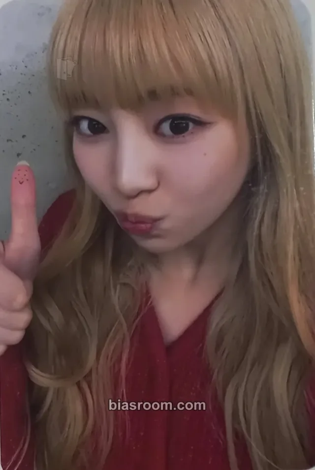UNIS - Nana - WE UNIS Album jump up video call (fancall) round 3