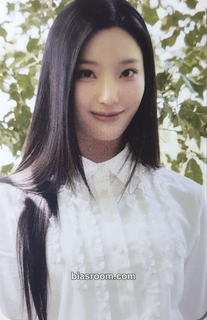 Saerom 2024 PHOTOBOOK <FROM SUMMER> Photocard - fromis_9 - fromis_9 K-pop photocard