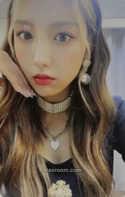 Chowon Light a Wish Photocard - LIGHTSUM - LIGHTSUM K-pop photocard