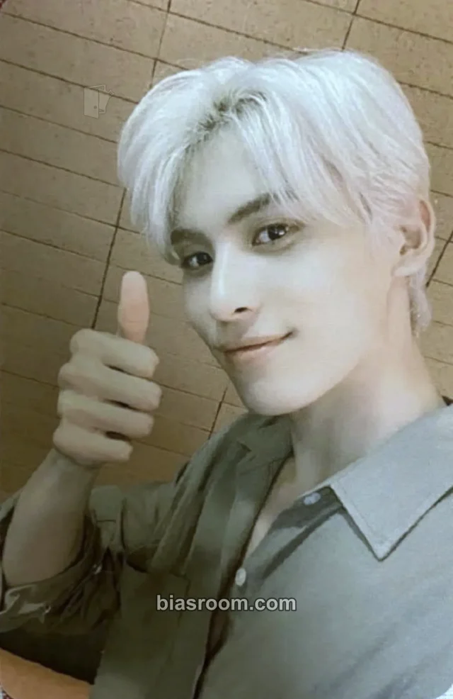 SF9 - Yoo Taeyang - 9loryUS Album pob (pre-order benefit) withfans / yizhiyu (yzy)