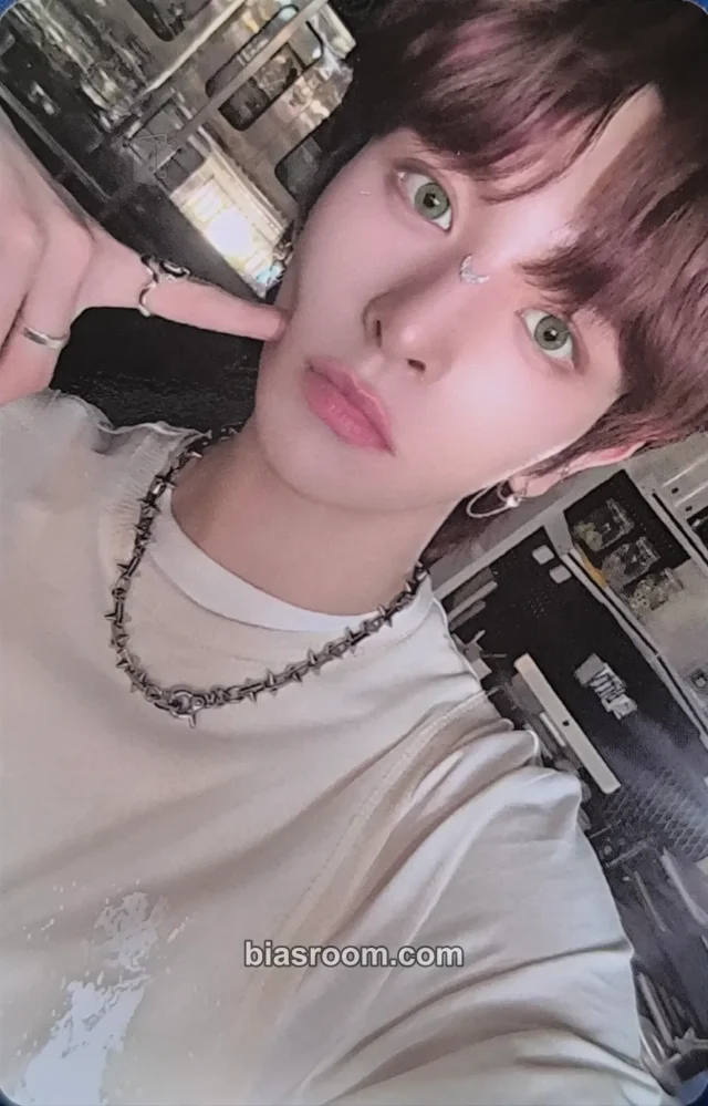 n.SSign - Laurence - Itty Bitty Album album photocard