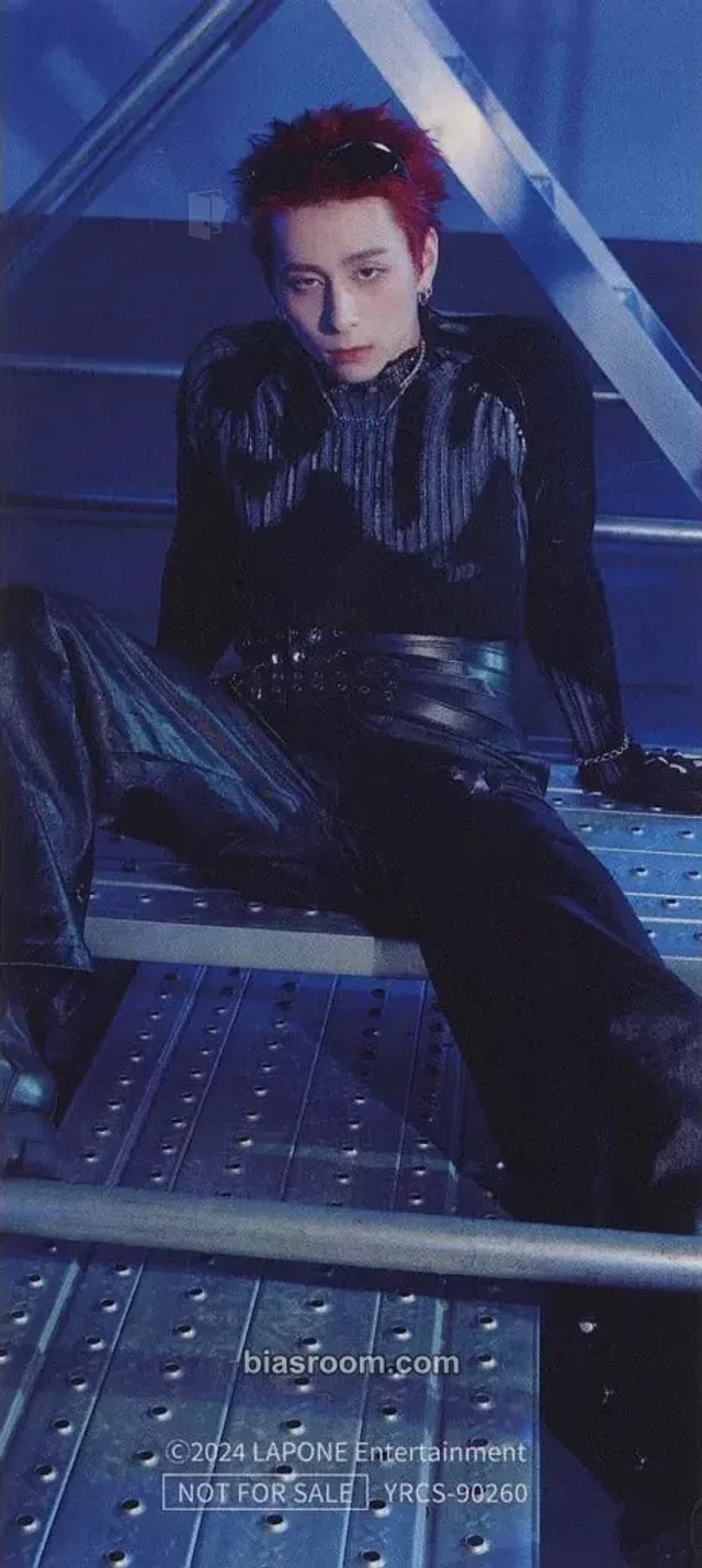 INI - Hiroto - THE VIEW Album first press only odd view version sticker