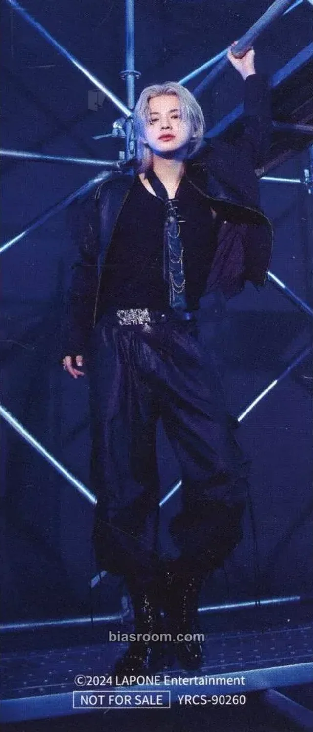 INI - Jin - THE VIEW Album first press only odd view version sticker