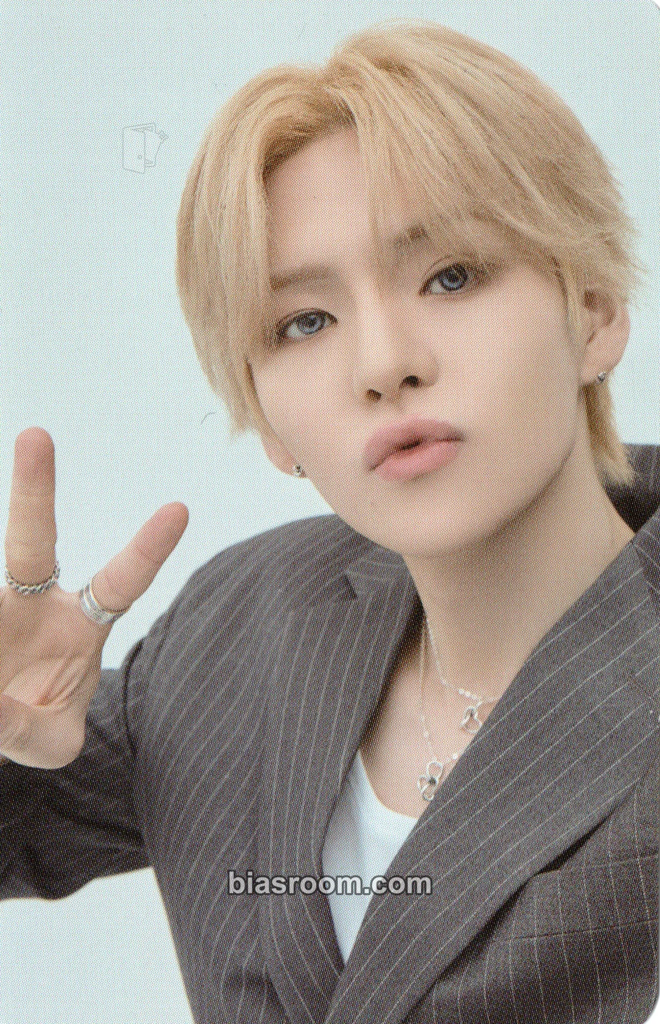 Yoshi Flawless x TREASURE Photocard - TREASURE - TREASURE K-pop photocard