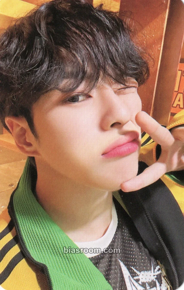 TREASURE - Yoon Jaehyuk - B.O.M.B (kaboom ver.) Album purchase benefit
