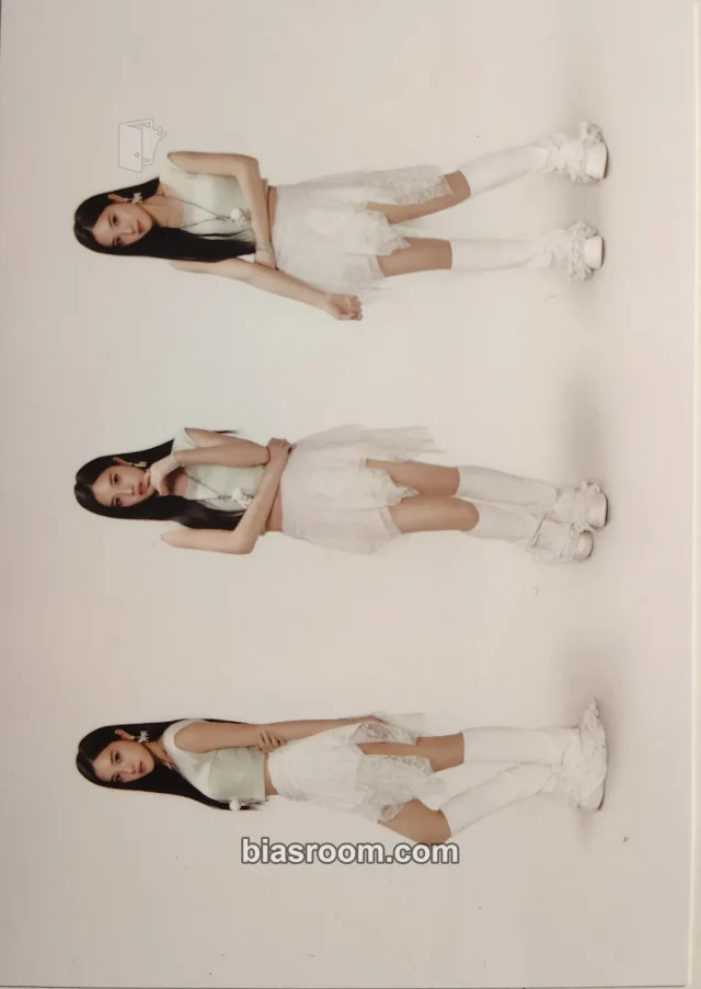 tripleS - Sullin - LOVE&POP pt.1 Album postcard
