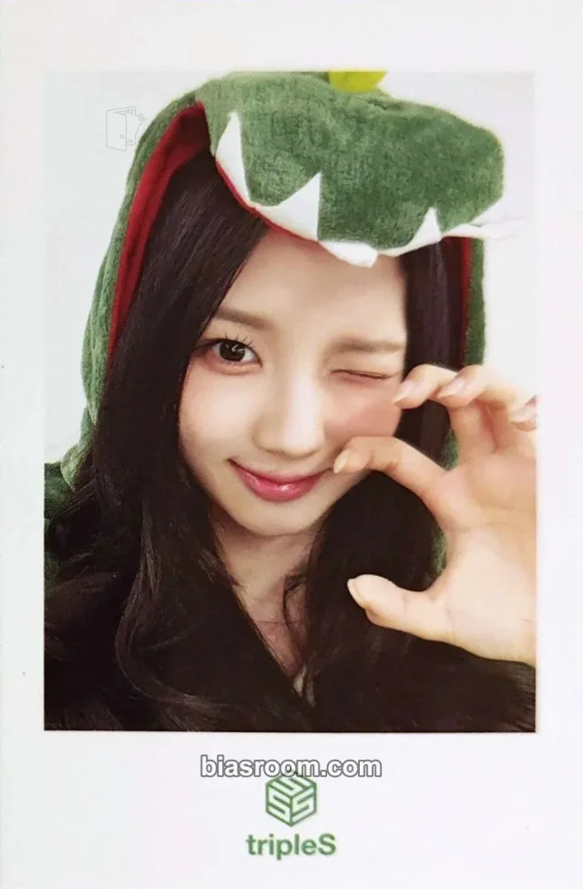 tripleS - Jiwoo - Assemble24 Album polaroid 1:1 mymusictaste (mmt) video call (fancall) round 4