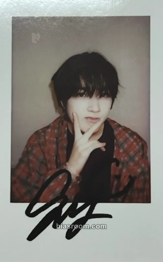 NCT WISH - Sakuya - Steady Album kmstation round 1 video call (fancall) polaroid printed signature