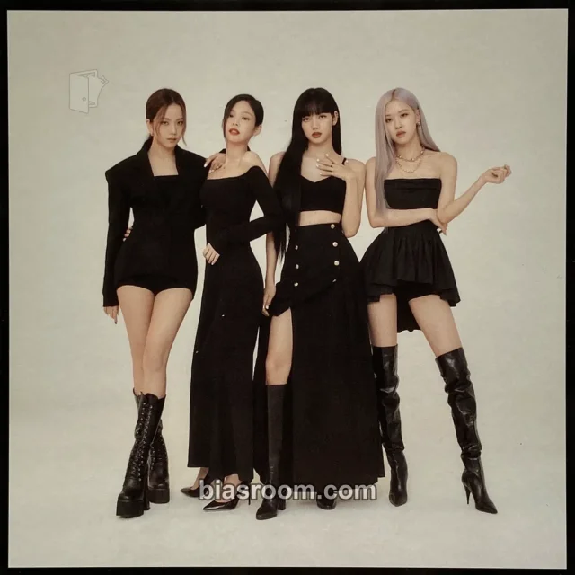 BLACKPINK - THE ALBUM Album postcard album inclusion