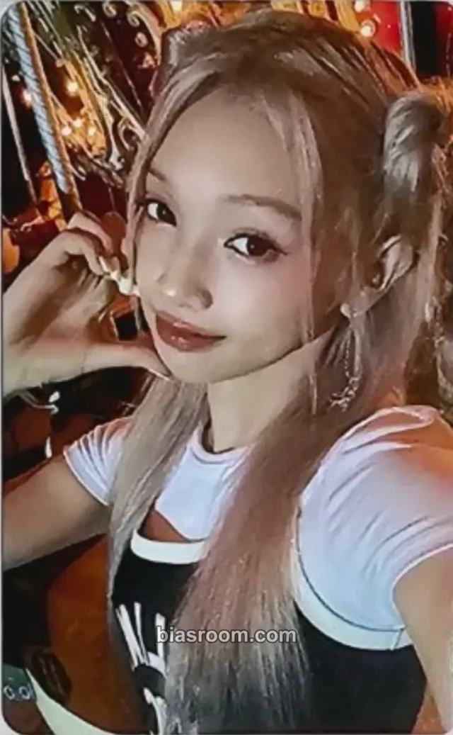 UNIS - Gehlee - CURIOUS Album weverse global shop (wvg) video call (fancall) 1:1