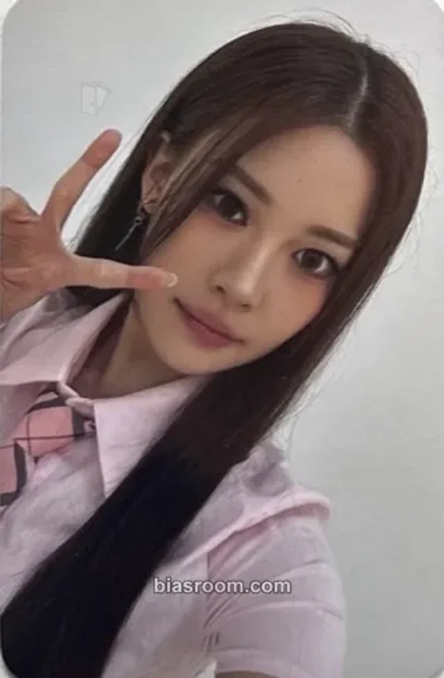 W!TCHX - Mari - MAKE A WISH? MAKE A WITCHX - 1st Fanmeeting Event christmas event photocard set B version