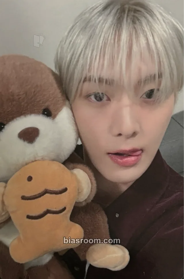 ASTRO - Yoon San-ha - Chameleon (Yoon San-ha Solo) Album starlike music round 4 fansign DIY event