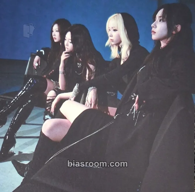aespa - Armageddon Album album inclusion poster version postcard postcard set