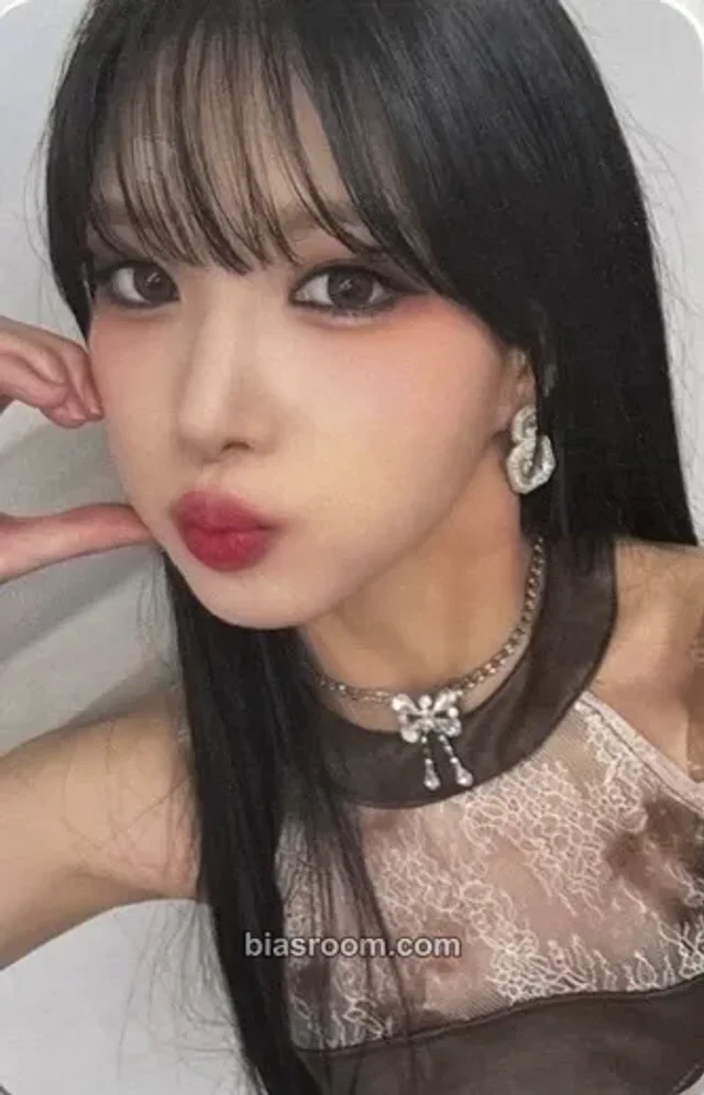 W!TCHX - Lucia - MAKE A WISH? MAKE A WITCHX - 1st Fanmeeting Event photocard set christmas event A version