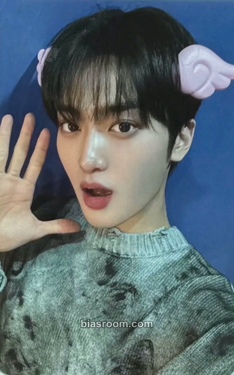 Taeyoung FIND THE ORBIT Photocard - CRAVITY - CRAVITY K-pop photocard