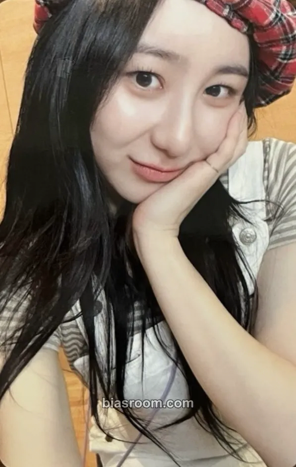 Lee Chaeyeon SHOWDOWN Photocard - Lee Chaeyeon K-pop photocard