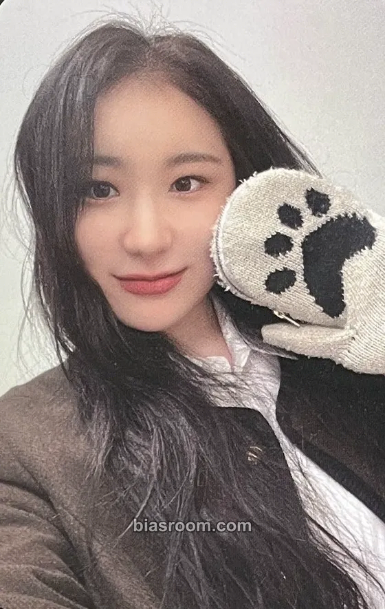 Lee Chaeyeon Hush Rush Photocard - Lee Chaeyeon K-pop photocard