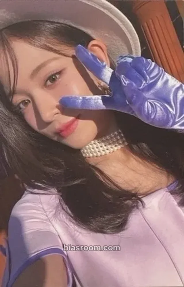 fromis_9 - Chaeyoung - 2022 fromis_9 concert <LOVE FROM.> Event merch photocard t-shirt