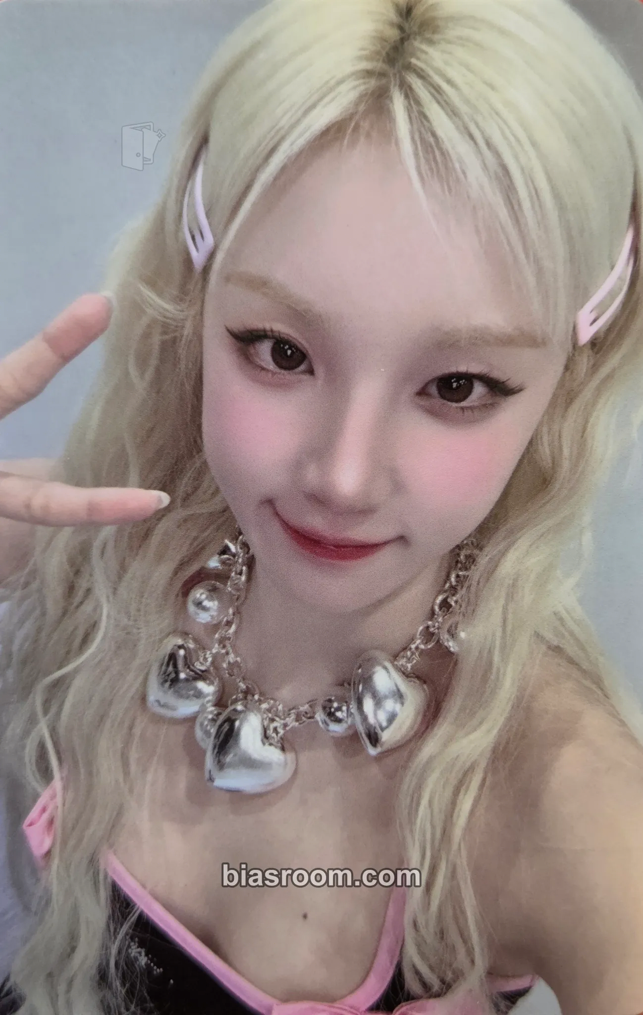 Yuqi Yuqi x Crossfire Mobile Photocard - i-dle - i-dle K-pop photocard