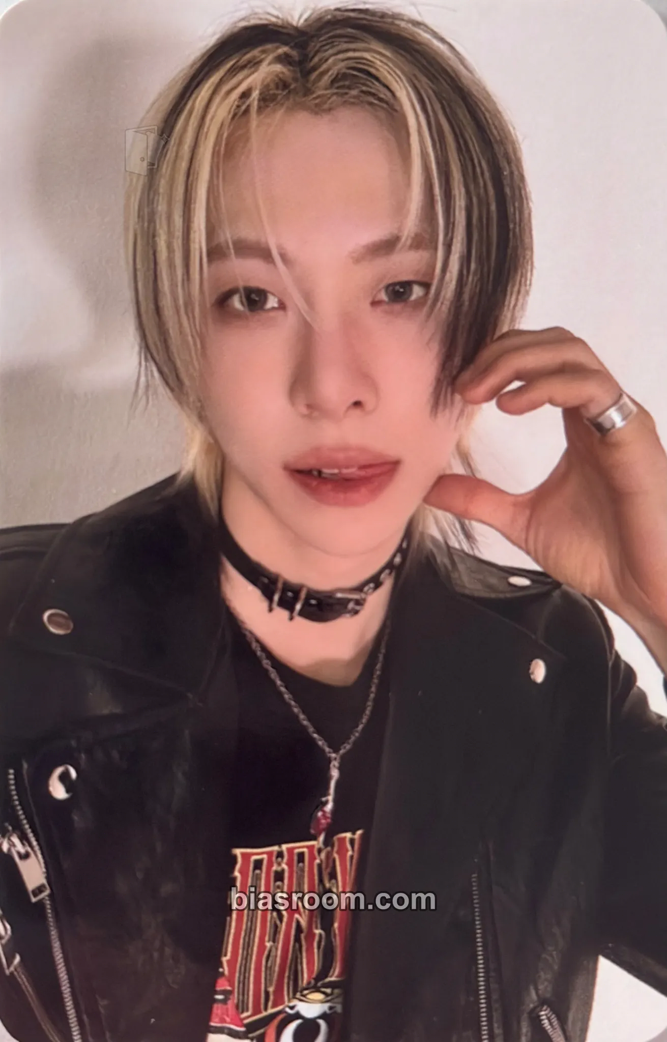 Jiho Born to Define Tour Photocard - AMPERS&ONE - AMPERS&ONE K-pop photocard